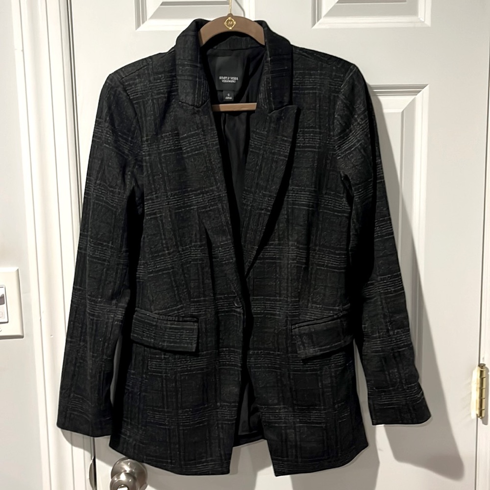 Simply Vera- Vera Wang women Blazer (small)